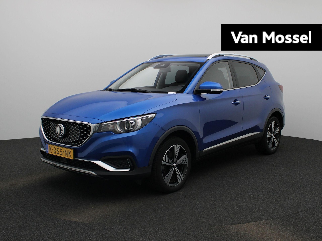 MG ZS - Luxury 45 kWh | Cruise Control | Achteruitrijcamera | Trekhaak | Panoramadak | Apple Carpl - AutoWereld.nl