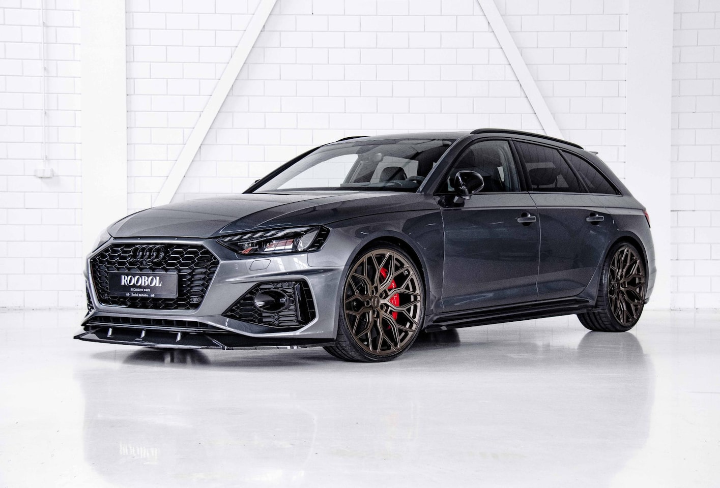 Audi RS4 - Urban l Keramisch | Vossen l B&O - AutoWereld.nl