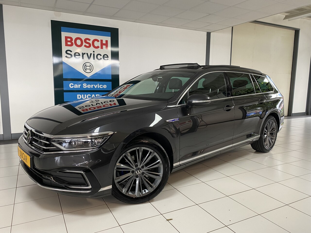 Volkswagen Passat Variant - 1.4 TSI PHEV GTE Business Panodak /Leer /Trekhaak / Virtual cockpit - AutoWereld.nl