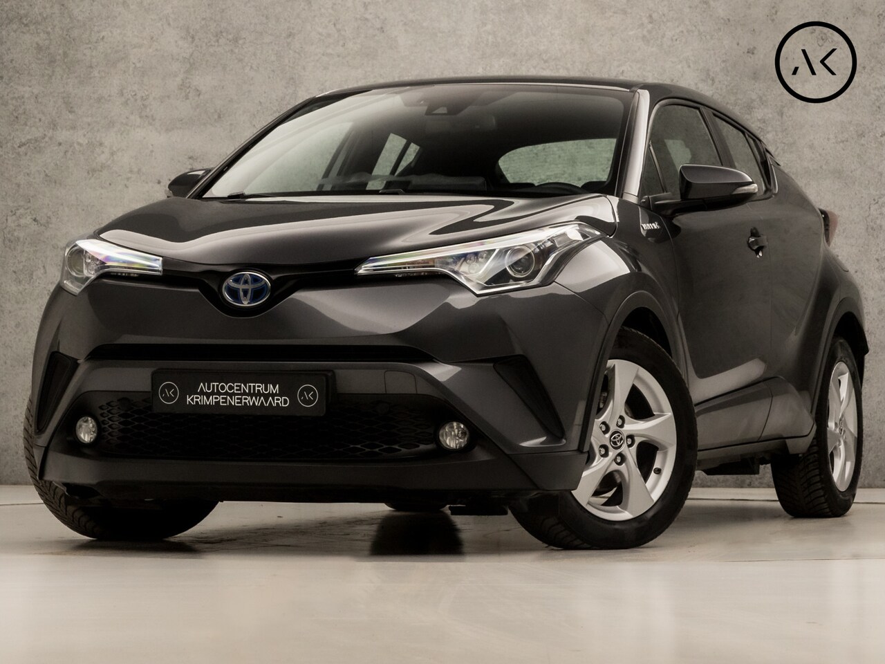 Toyota C-HR - 1.8 Hybrid Automaat (NAVIGATIE, CLIMATE, CAMERA, XENON, SPORTSTOELEN, ZWART HEMEL, LANE AS - AutoWereld.nl