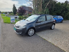 Renault Clio - 1.2 TCE Dynamique S met panoramadak
