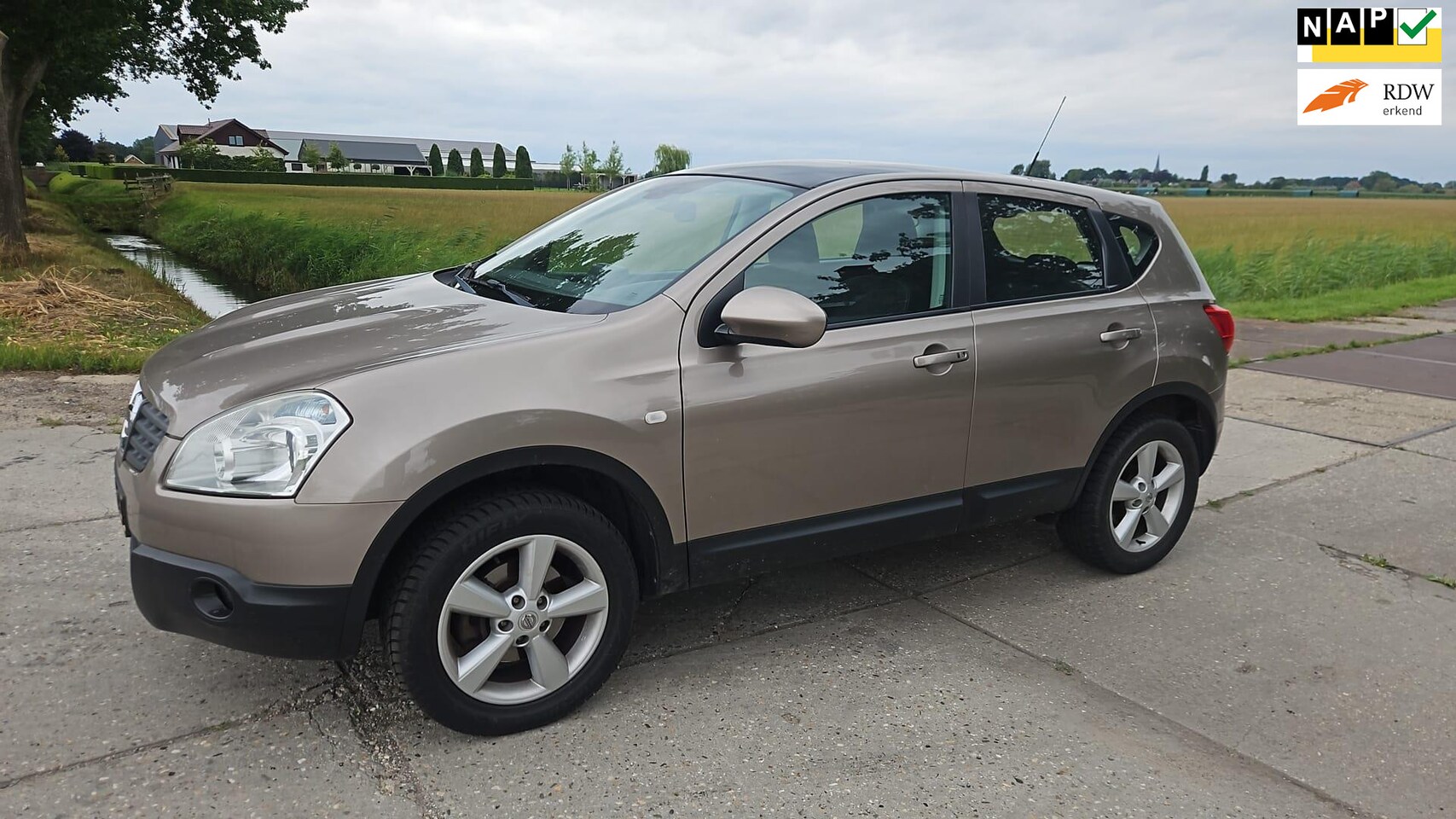 Nissan Qashqai - 2.0 Tekna Premium/ panoramadak/ climatronic - AutoWereld.nl