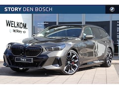 BMW 5-serie Touring - 530e M Sport Automaat / Panoramadak / Trekhaak / Bowers & Wilkin / Adaptief onderstel prof