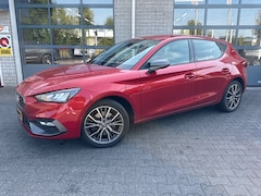 SEAT Leon - 1.4 TSI eHybrid PHEV FR | CAMERA | STOELVERWARMING |