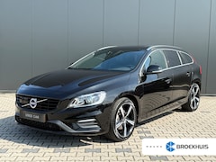 Volvo V60 - 2.0 T4 Business Sport | Trekhaak | Adaptieve Cruise Control | BLIS | Stoelverwarming | Pan