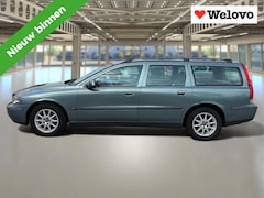Volvo V70 - 2.4 Comfort Line Rijklaar beurt gehad en distributie recent vervangen