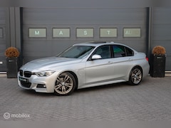 BMW 3-serie - 330e High Executive M-sport | Pano | Leder | Carplay | LED