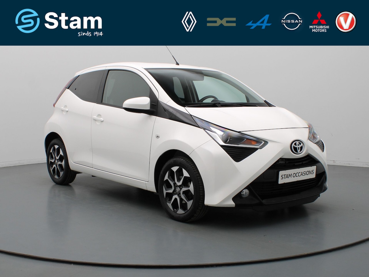 Toyota Aygo - 70pk VVT-i x-joy Automaat Camera | Climate | 15" Velgen - AutoWereld.nl