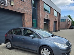 Citroën C4 - 1.4-16V Ligne Prestige