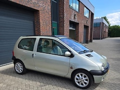 Renault Twingo - 1.2-16V Epicéa leder interieur/airco/panoramadak