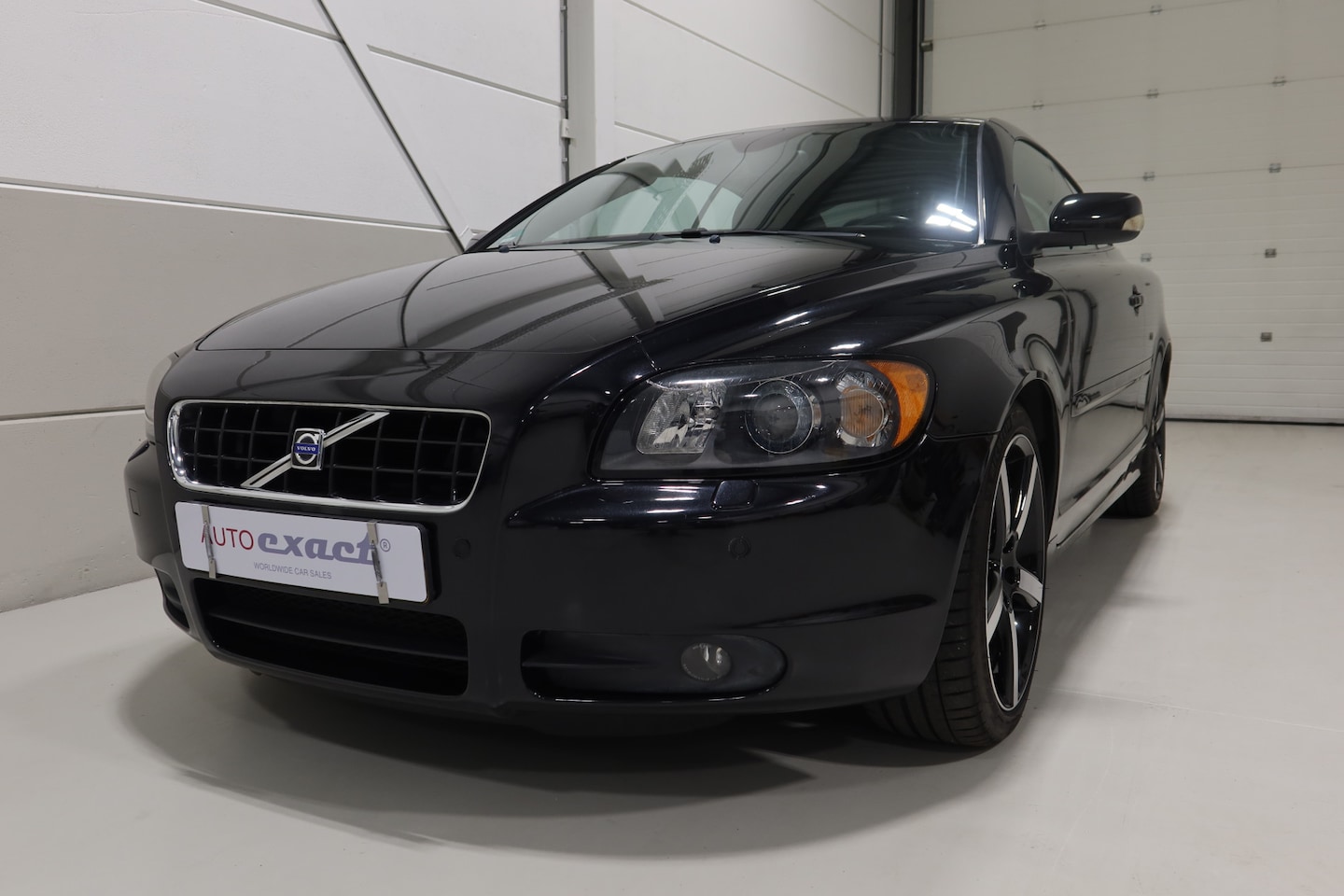 Volvo C70 Convertible - 2.5 T5 Summum - Boekjes ingevuld aanwezig - AutoWereld.nl