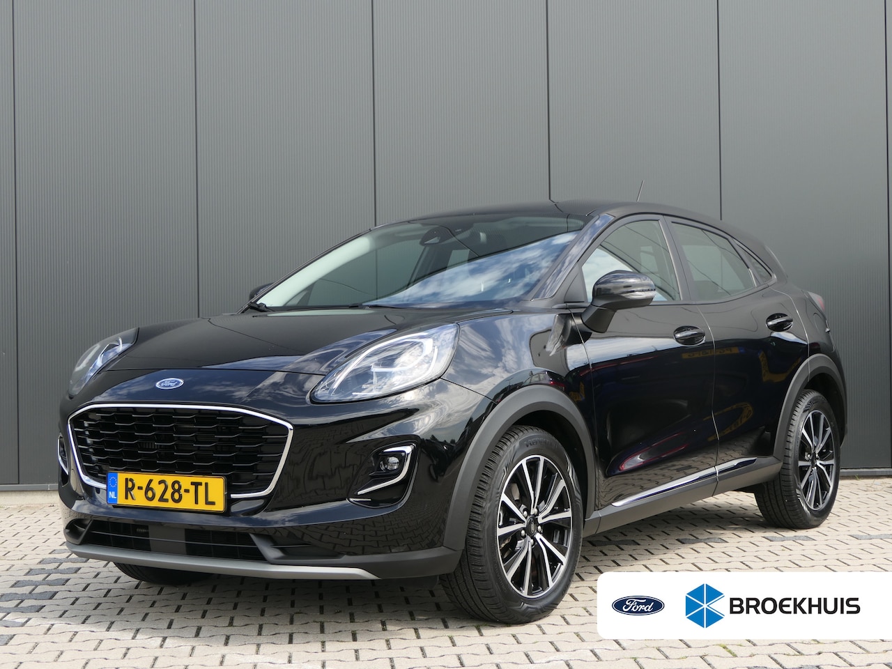 Ford Puma - 1.0 EcoBoost Hybrid Titanium | Winterpack | 17 Inch | Climate Control | Navigatie | Metall - AutoWereld.nl