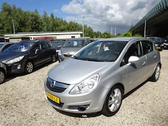 Opel Corsa - 1.4-16V Cosmo. Airco, Automaat
