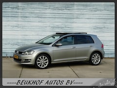 Volkswagen Golf - 1.4 TSI Business Leer Pano Carplay Camera