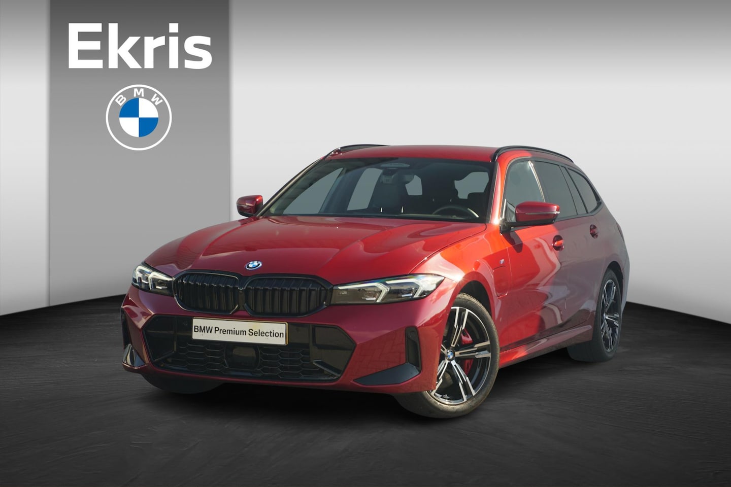 BMW 3-serie Touring - 330e M Sport Pro | Innovation Pack / HIFI / BMW Live Cockpit Professional / Driving Assist - AutoWereld.nl