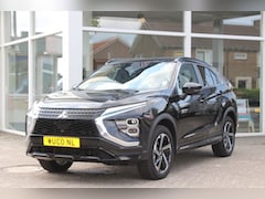 Mitsubishi Eclipse Cross - 2.4 PHEV Executive / Adaptieve Cruise Control /HUD/ 1500kg Trekgewicht / Dodehoek / Climat