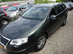 Volkswagen Passat Variant - 2.0 FSI Comfortline airco cruise control trekhaak