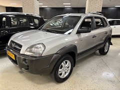 Hyundai Tucson - 2.0I ACTIVE AFN.TREKHAAK / AIRCO / USB / AUX / DAB RADIO