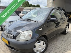 Toyota Yaris - 1.0-16V VVT-i Terra / 3DRS / Zeer netjes