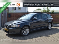 Volvo V50 - 2.4i Edition I | Youngtimer | Trekhaak | Climate | 17" | 170 PK