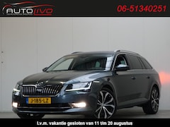 Skoda Superb Combi - 2.0 TSI 4x4 Style Business 280 PK AUTOMAAT APPLE XENON CLIMA TREKHAAK etc