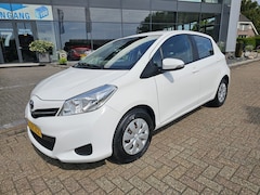 Toyota Yaris - 1.0 VVT-i Now * Airco * Navi * Bluetooth * NAP