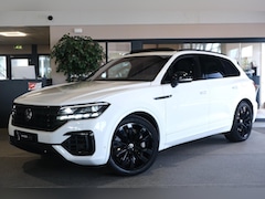 Volkswagen Touareg - 3.0 TSi eHybrid R 4MOTION 462PK Pano Lucht Leder Cam