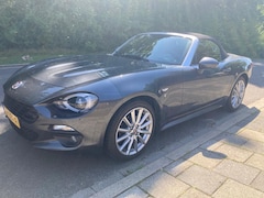 Fiat 124 Spider - 1.4 MultiAir Turbo Lusso 9882 KM met Nationale Autopas. Géén import ! Wegens overcompleet.