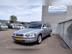 Volvo V70 - 2.4 Comfort Line Nl auto  - nap