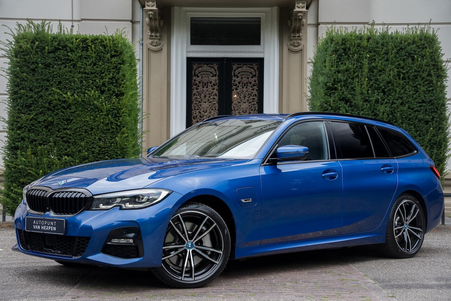 BMW 3-serie Touring - 330e M-Sport ADAPTIVE | 360 CAM | SAFETY PACK | HIFI | 1E EIGN NIEUWSTAAT - AutoWereld.nl