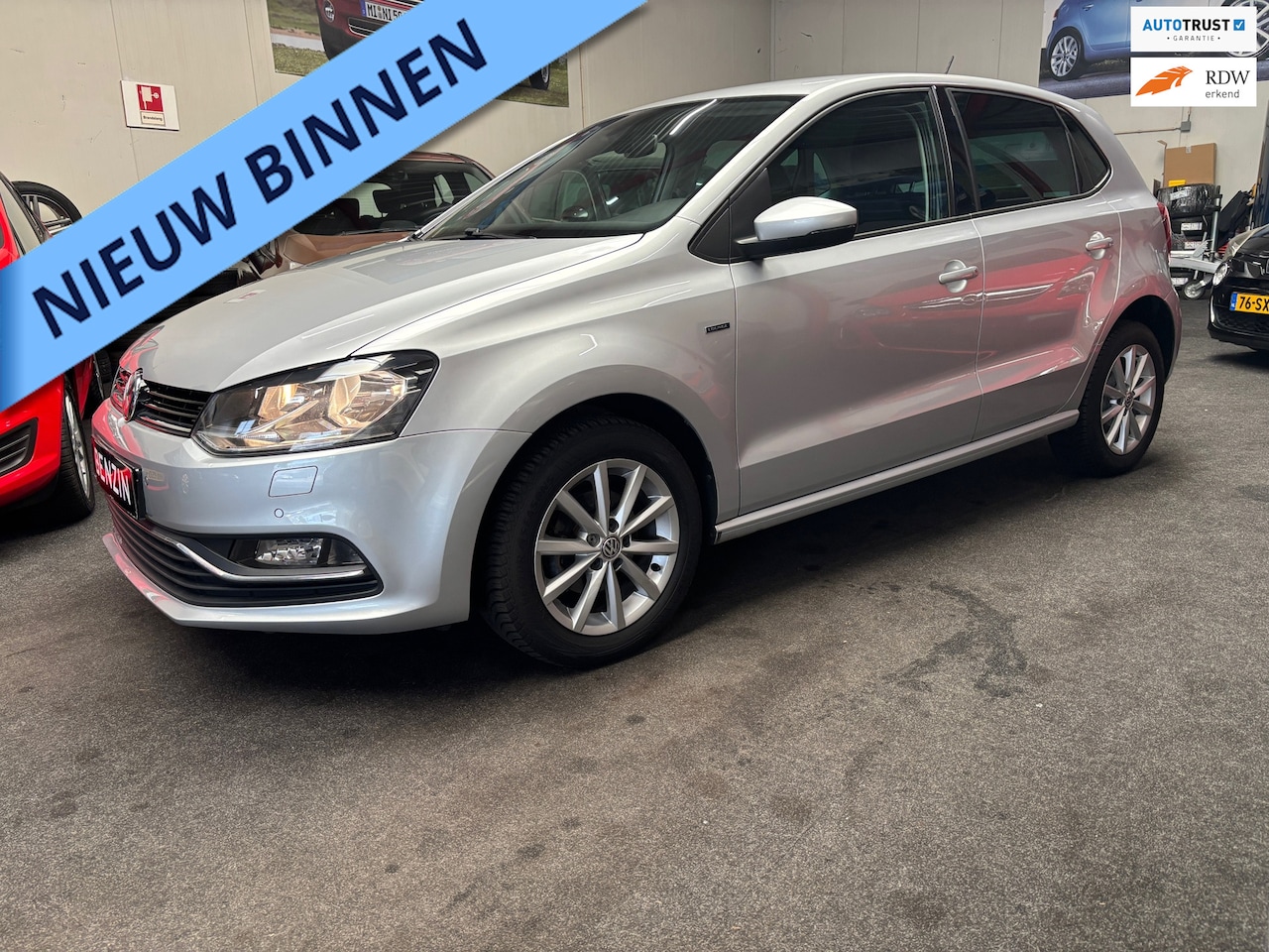 Volkswagen Polo - 1.0 BlueMotion lounge uitvoering - AutoWereld.nl