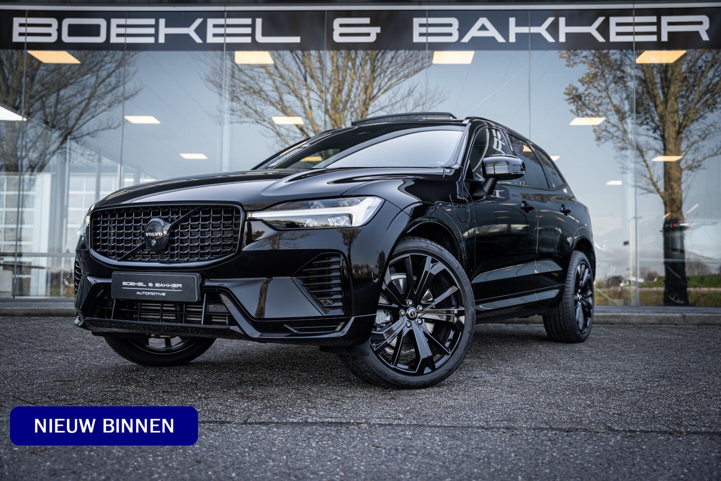 Volvo XC60 - 2.0 T6 Recharge AWD Plus Black Edition HUD ** Harman/Kardon ** Panodak - AutoWereld.nl