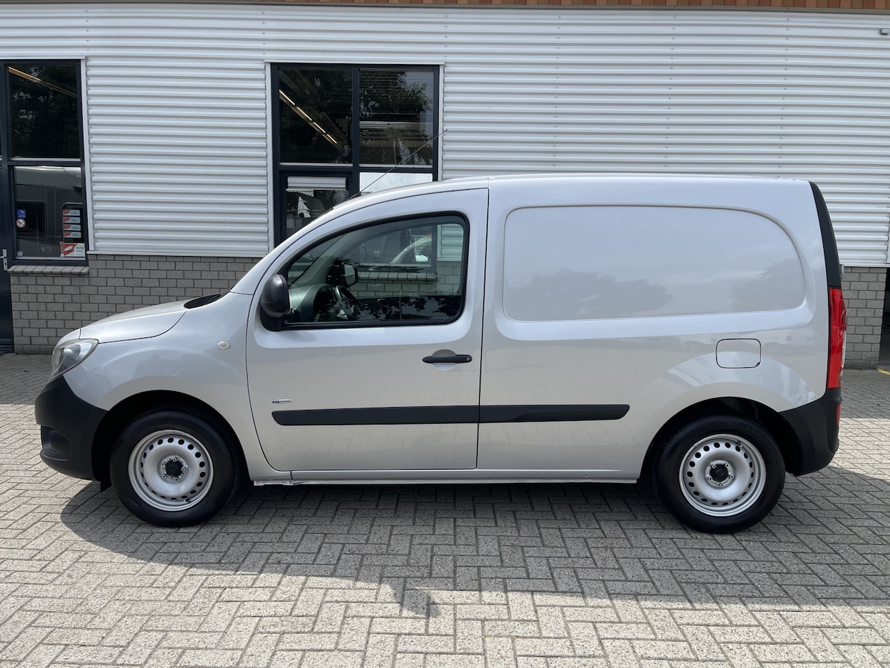 Mercedes-Benz Citan - 108 CDI BlueEFFICIENCY Business Professional / vaste prijs rijklaar € 9.950 ex btw / lease - AutoWereld.nl