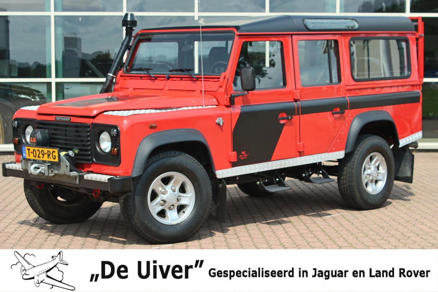 Land Rover Defender 110 - 2.5 TD5 SW S 27.371 Km. 1e Eigenaar „De Uiver” Special - AutoWereld.nl
