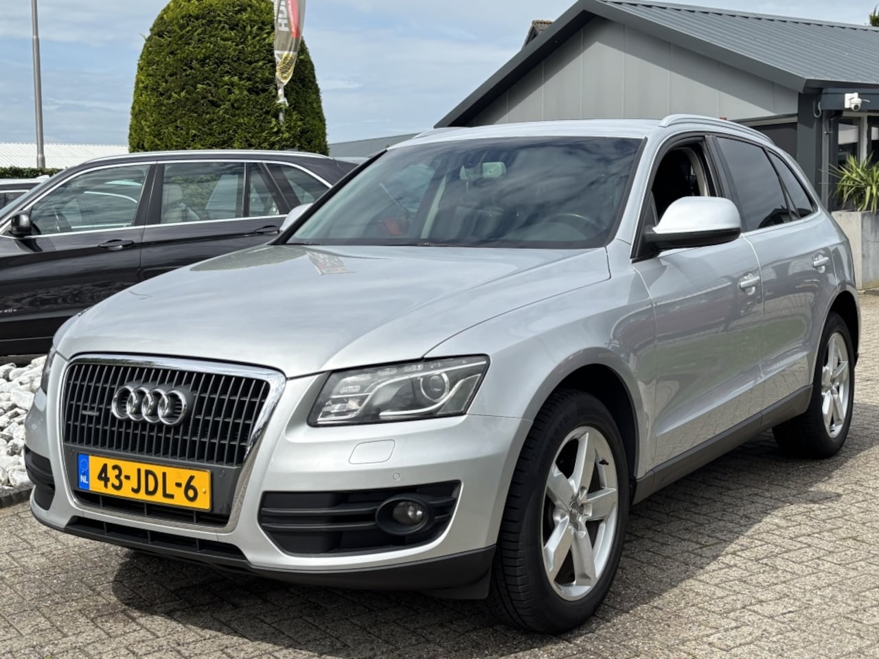 Audi Q5 - 2.0 TFSI Quattro Automaat 2009 Youngtimer NL Auto - AutoWereld.nl