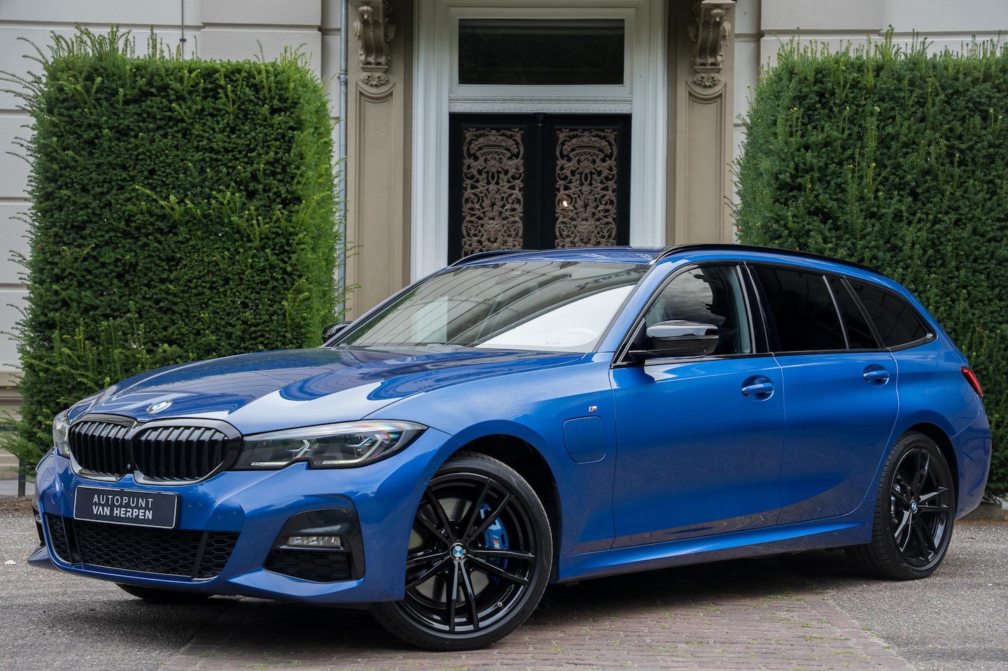 BMW 3-serie Touring - 330e M-Sport 360 CAM | H&K | LASER | INDIVIDUAL LEDER | HUD - AutoWereld.nl