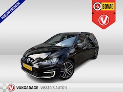 Volkswagen Golf - 1.4 TSI GTE Connected Series | leder bekleding | stoelverwarming | airco | lichtmetalen wi