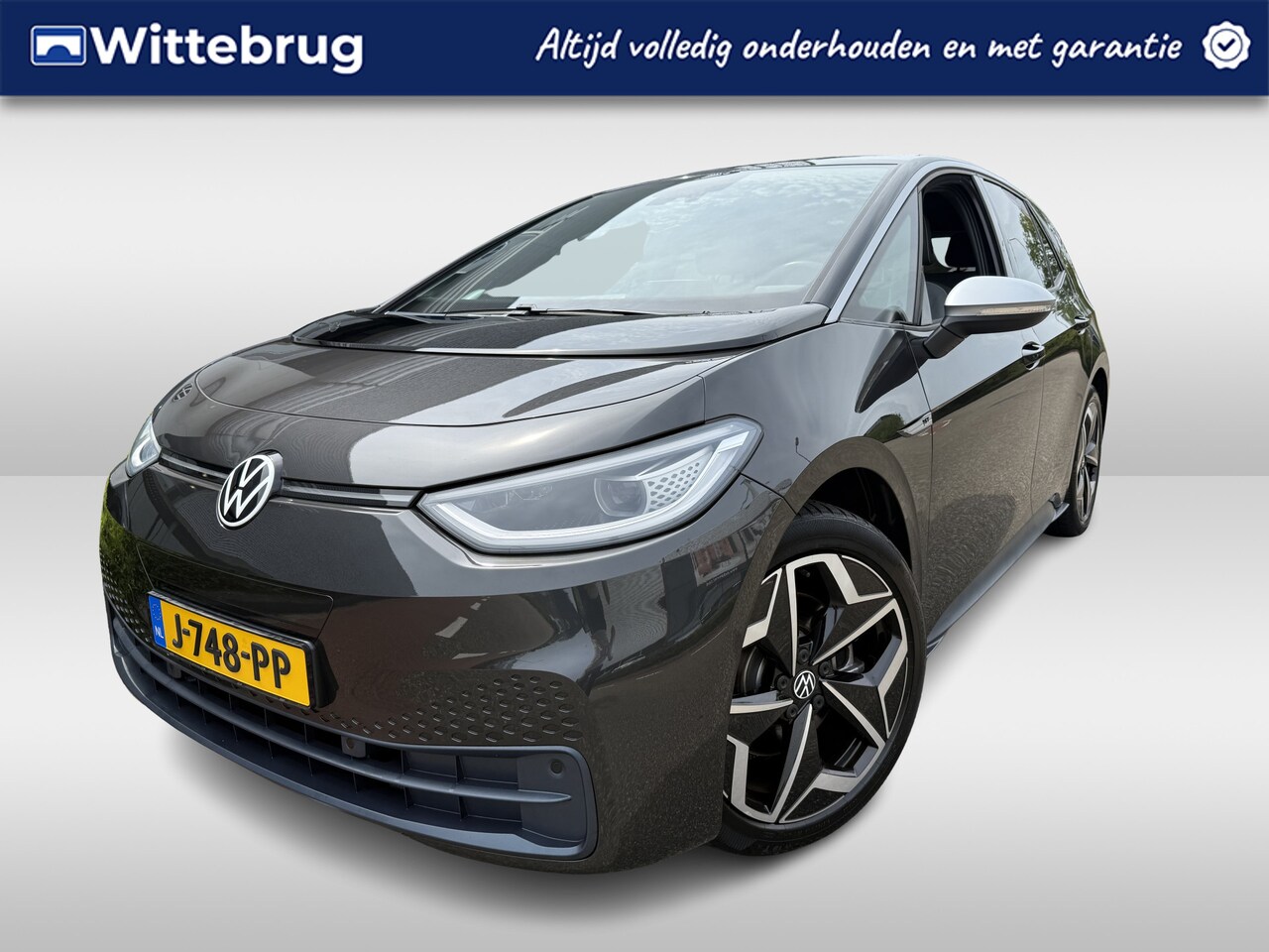 Volkswagen ID.3 - First Plus 204pk 58 kWh / LED / Navigatie / Parkeersensoren / Donker Glas / 19" LMV - AutoWereld.nl