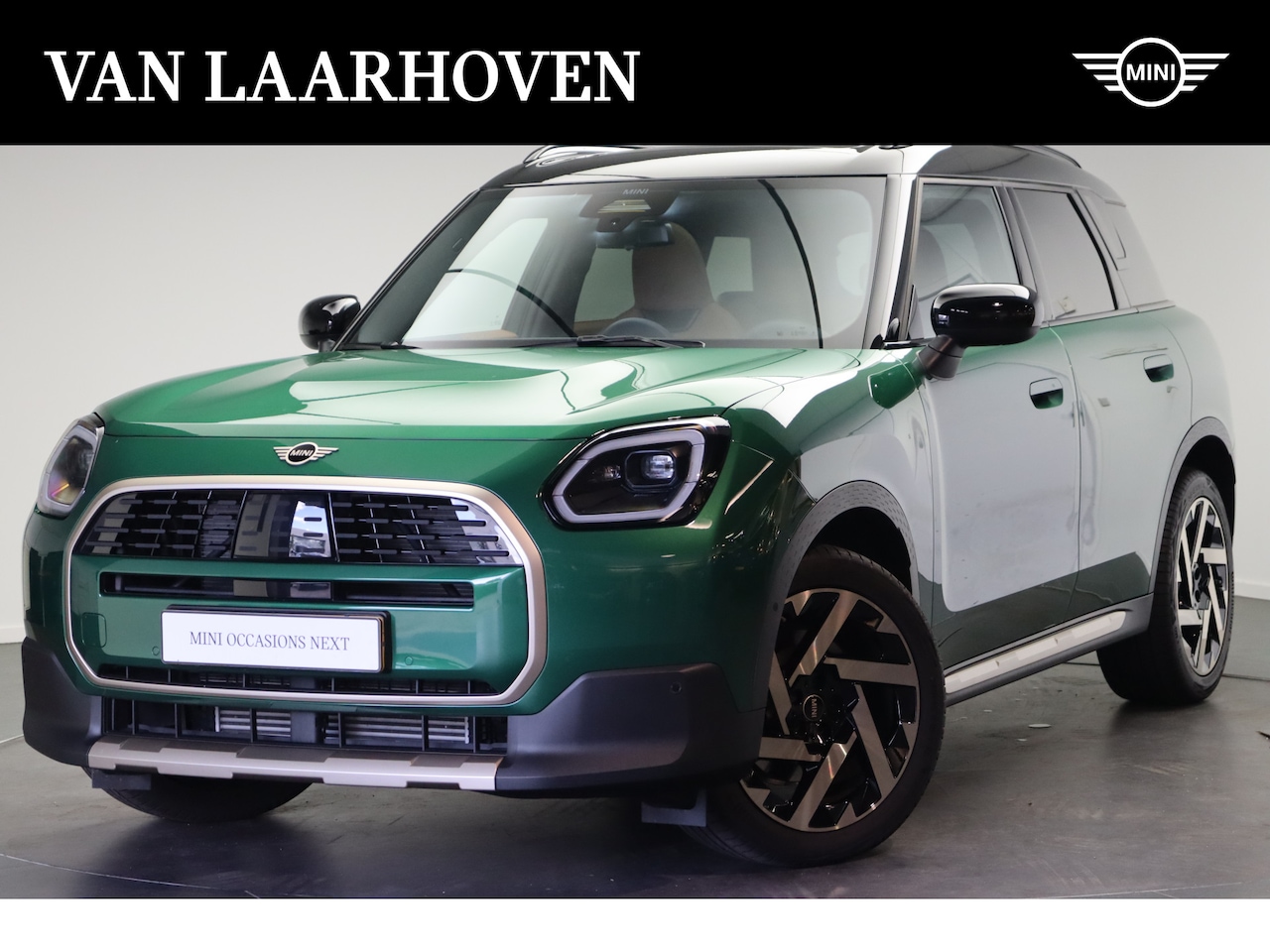 MINI Countryman - C Automaat / Favoured / Pakket M / 19" Kaleido Spoke 2-tone - AutoWereld.nl