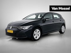 Volkswagen Golf - 1.0 TSI Life | 110PK | Digital Cockpit | Keyless Start | Parkeersensoren | Navigatie | Air