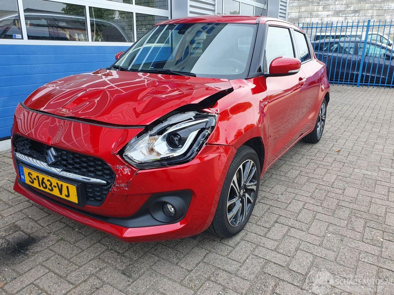 Suzuki Swift - 1.2 Style Smart Hybrid 1.2 Style Smart Hybrid - AutoWereld.nl
