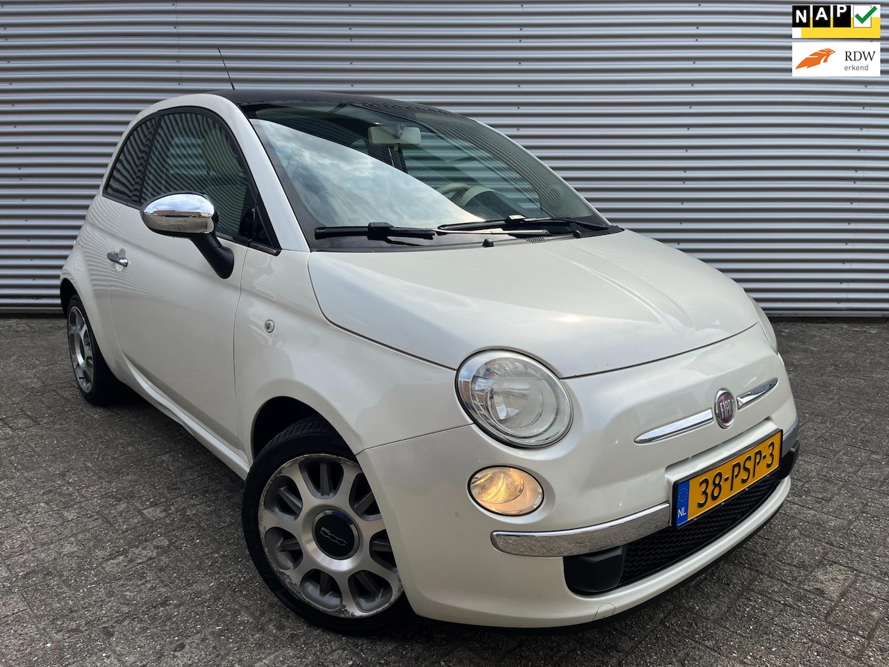 Fiat 500 - 1.2 Lounge|Automaat|Airco|Glazen dak| - AutoWereld.nl