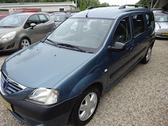 Dacia Logan MCV - 1.6-16V Lauréate 7p. airco cruise control