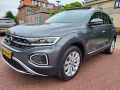 Volkswagen T-Roc - 1.5 TSI High-line Business Garantie mogelijk t/m 2034