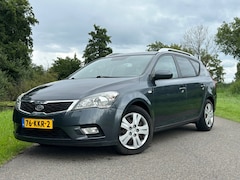 Kia Cee'd Sporty Wagon - 1.4 CVVT X-ecutive | Clima | Airco | Trekhaak |