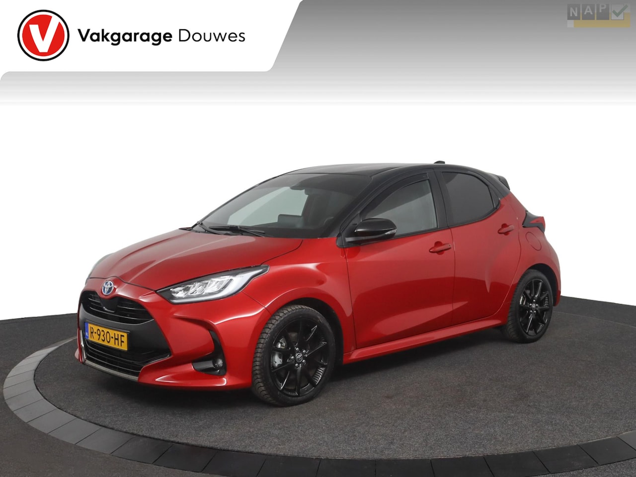 Toyota Yaris - 1.5 Hybrid Executive| NAP | Automaat | 1e eigenaar | Dealeronderhouden | Bitone | Carplay - AutoWereld.nl