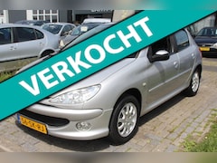 Peugeot 206 - 1.4 Air-line 5-Deurs Airco LM-Velgen APK 8-2026 NAP Zo mee