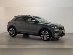 Volkswagen T-Roc - 1.5 TSI 150pk DSG Sport Business R R-Line Panoramadak Camera Stoelverwarming Virtual Cockp
