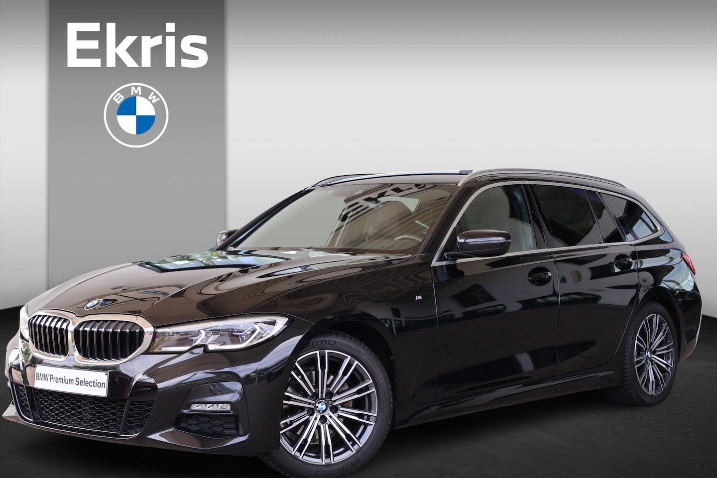 BMW 3-serie - 320i High Executive | M Sportpakket | Comfort Access | Trekhaak - AutoWereld.nl