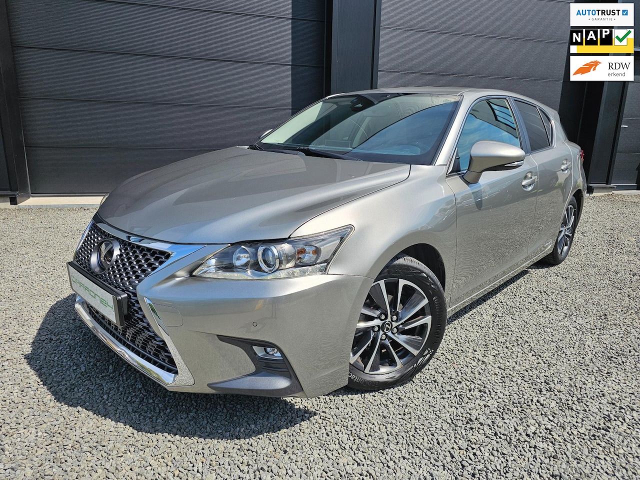 Lexus CT 200h - F Sport Line | Leder - AutoWereld.nl